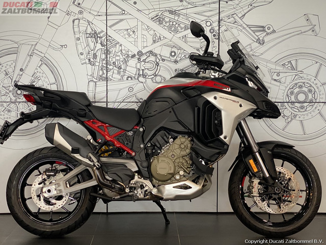 Ducati MULTISTRADA V4 RALLY