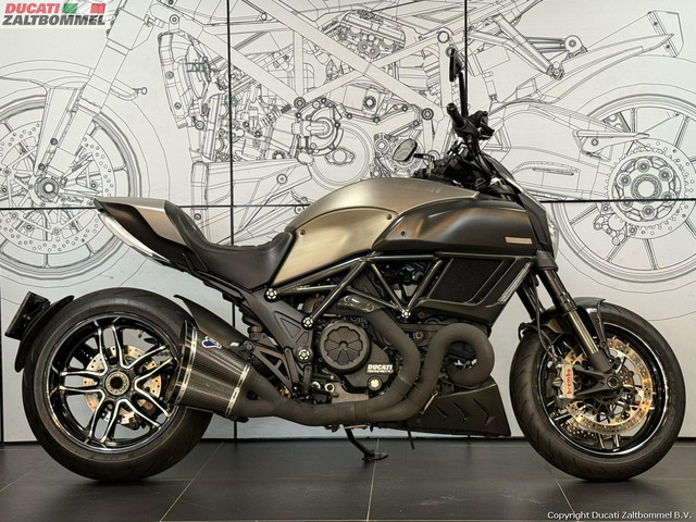 Ducati DIAVEL TITANIUM